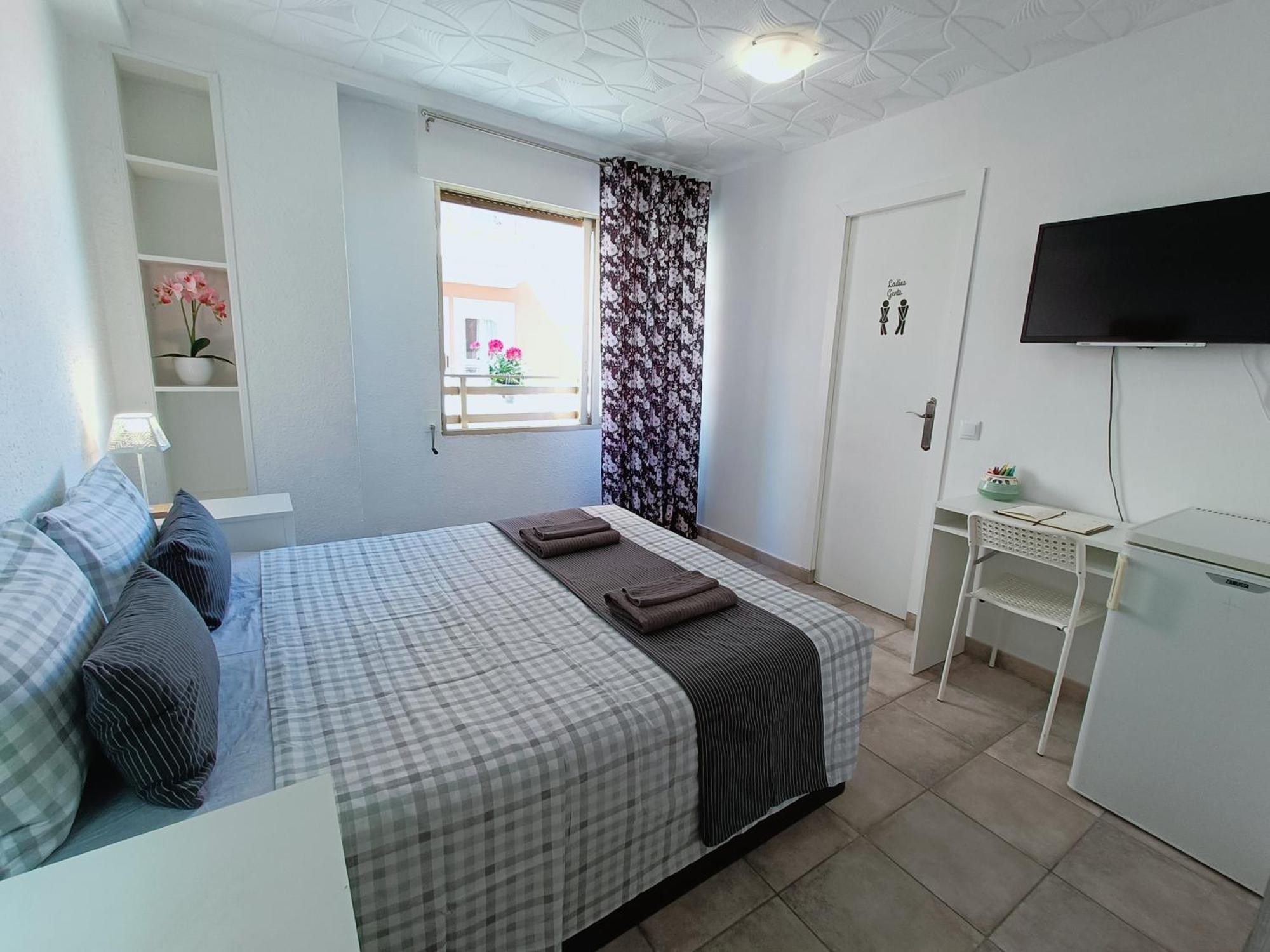 Apartamento Gloria Host House Alicante Habitación foto